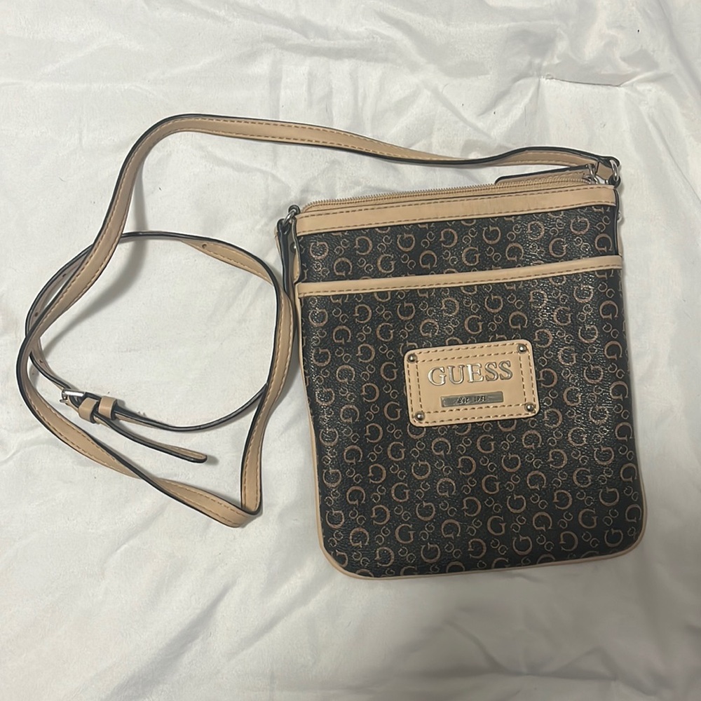 Guess Small Crossbody bag